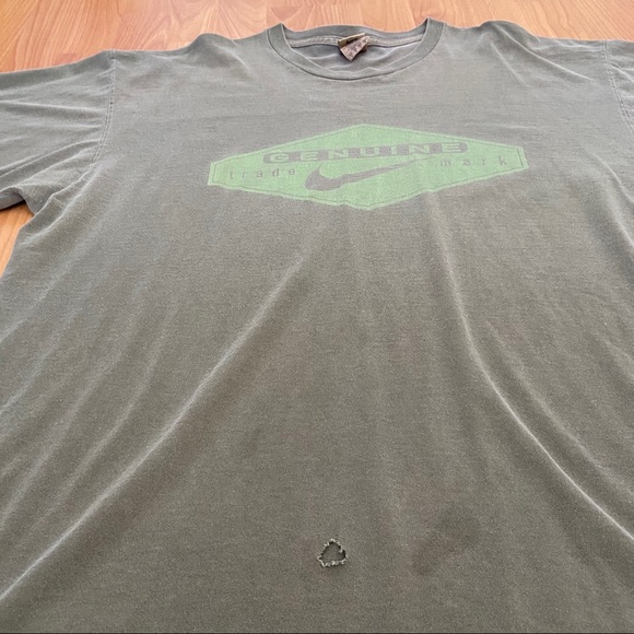 Vintage Nike Men’s Distressed Genuine Trademark Logo Distressed T-Shirt Size XL - Picture 6 of 7